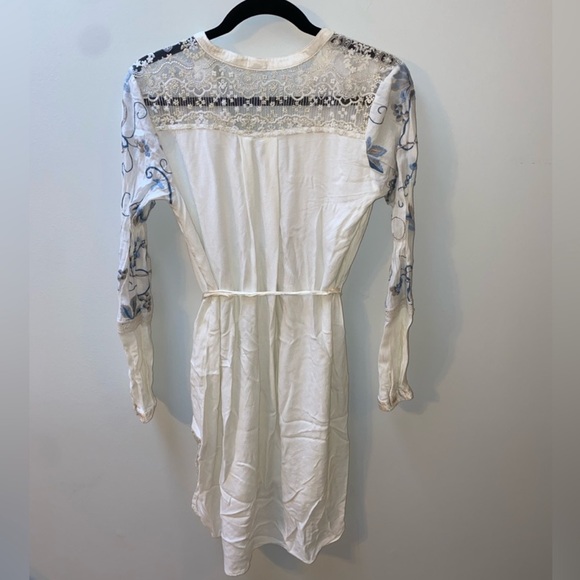 Anthropologie, Tiny: Amarante Embroidered Floral Button White Blue Shirt Dress—M - Picture 2 of 2